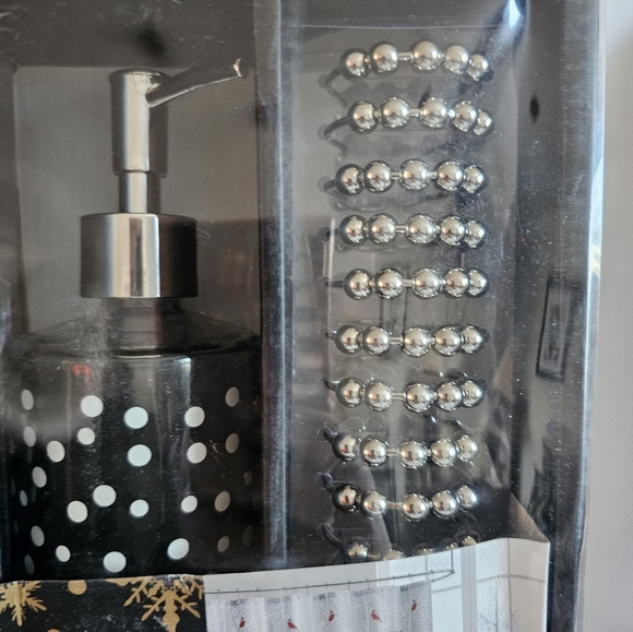 17-Piece Happy Holiday Bath Set Christmas Cardinals Gray Red New - Picture 3 of 7